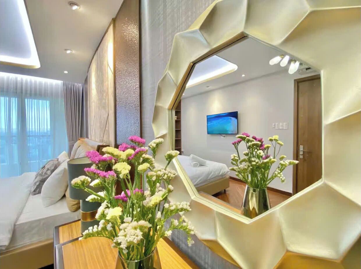 Family Suite, 3 Bedrooms, Club lounge access, City View | Egyptian cotton sheets, premium bedding, down duvets