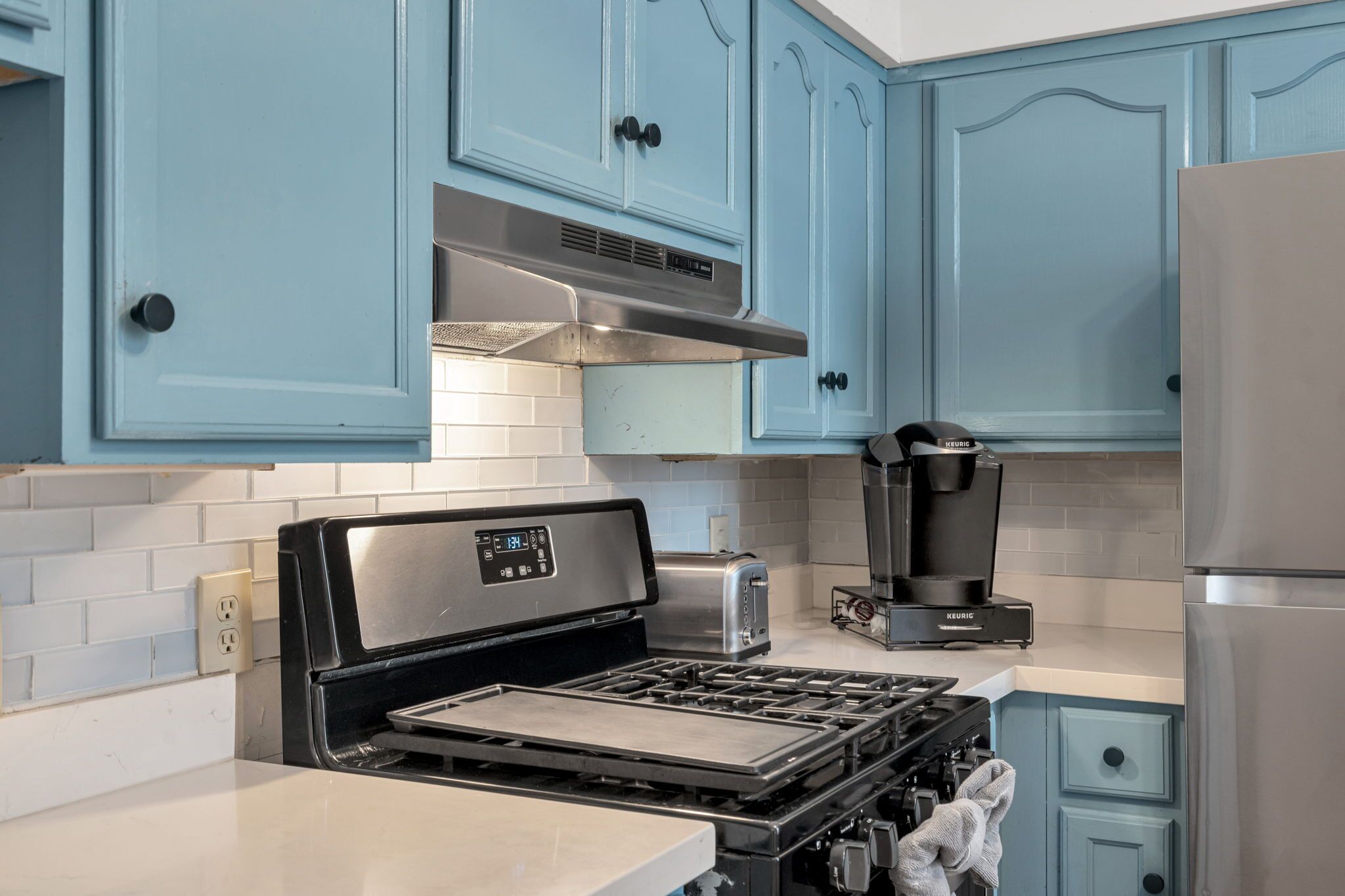 Frigorífic, microones, forn i placa de cuina 