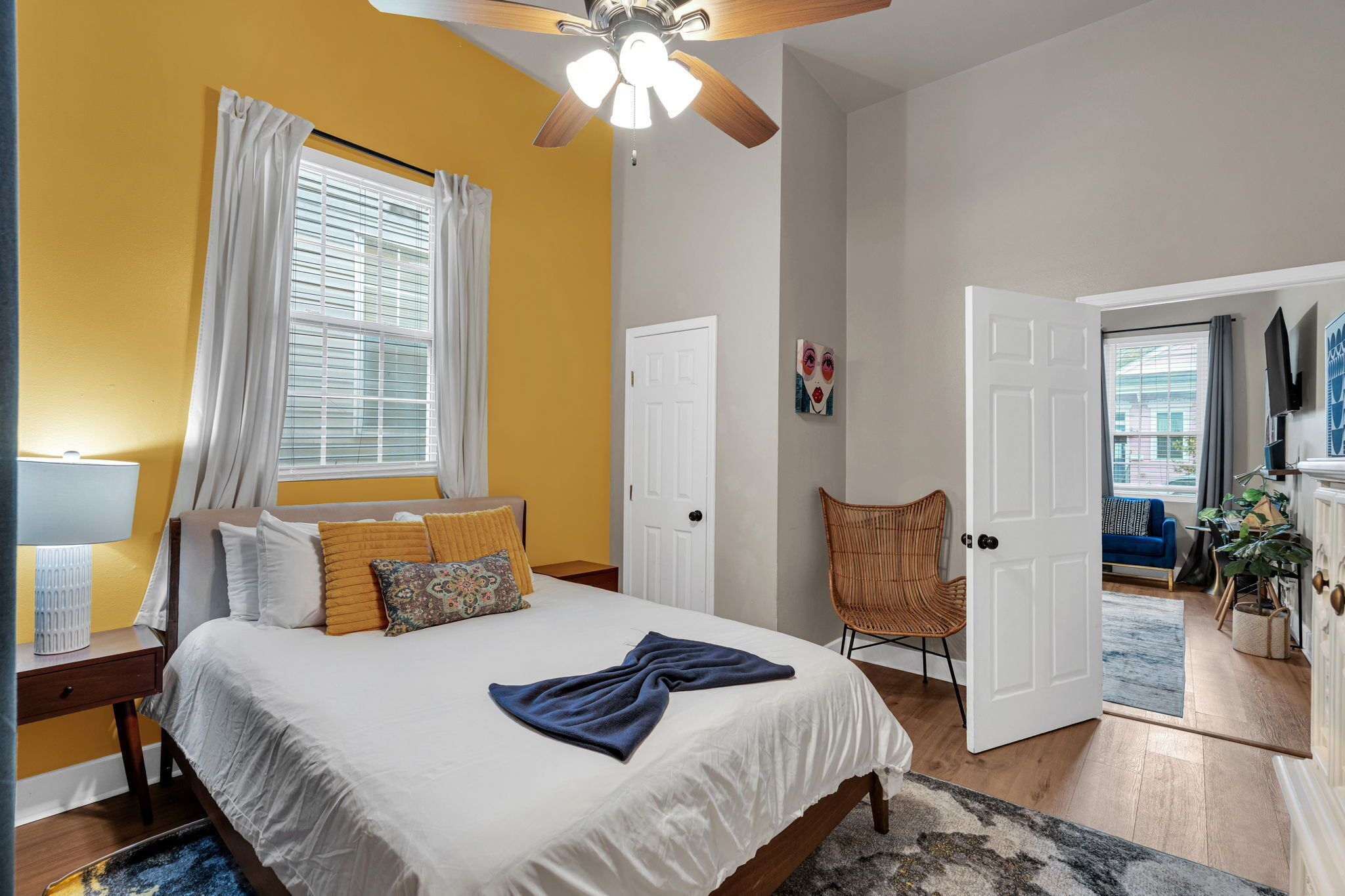 Tabla de planchar con plancha y wifi gratis 