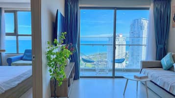 Signature Apartment | Room amenity