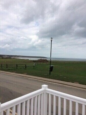 Property grounds - Primrose Valley Holiday Park - Holiday Accommodation 4062 (Filey)