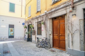 Apartment | Premium bedding, down comforters, iron/ironing board, cribs/infant beds - Il Nido tra le Mura (Como)