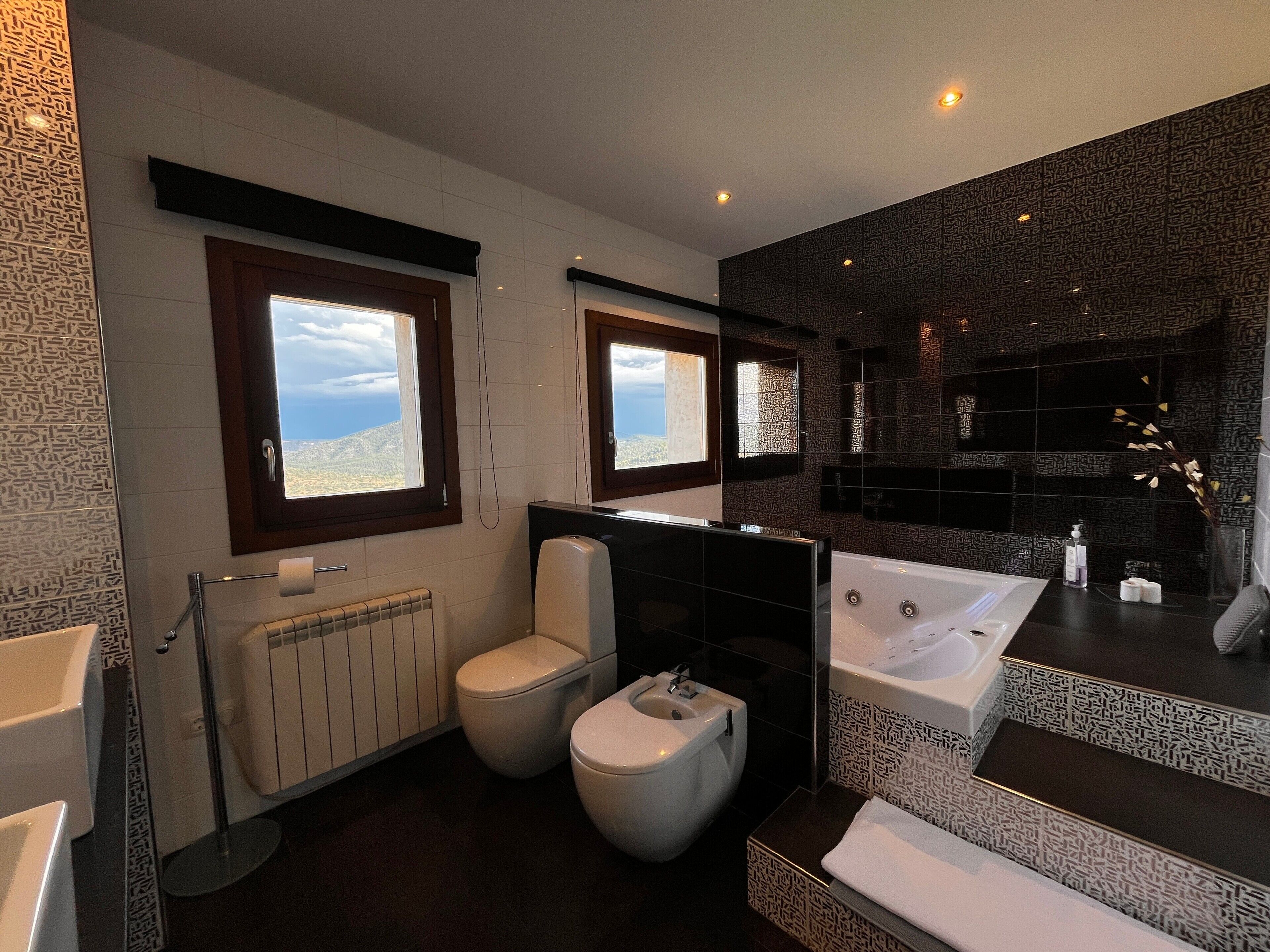 Een douche, een haardroger, handdoeken