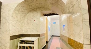 Interior - Hotel Metro Palace Hapur (Hapur)