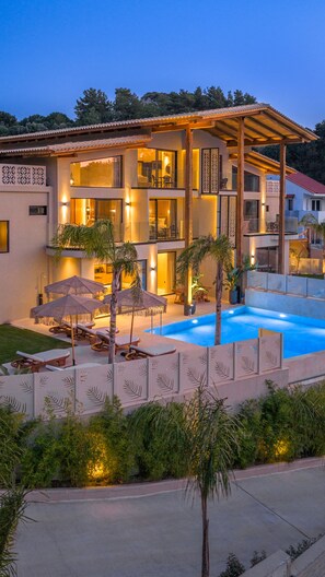 Mặt tiền nơi lưu trú