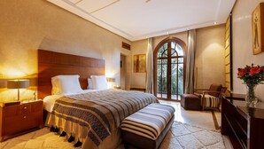 Hypo-allergenic bedding, in-room safe, blackout curtains, soundproofing - MAISON RIVE DROITE (Sidi Abdallah Ghiat)