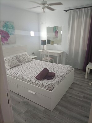 Internet, bed sheets - La Dolce Vita - Teguisol 244 (Costa Teguise)