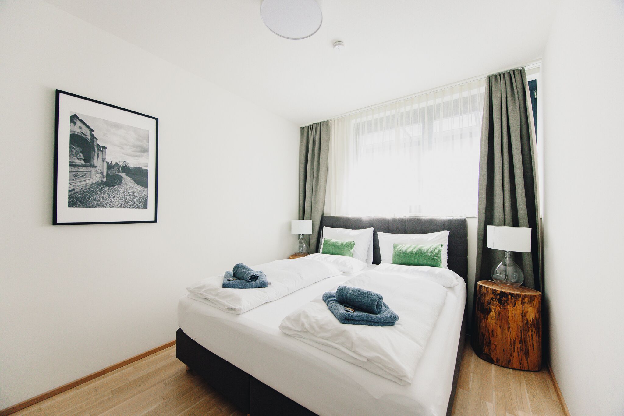 Apartament Deluxe, balcó, vistes a la ciutat | Caixa forta a l'habitació i habitacions insonoritzades 