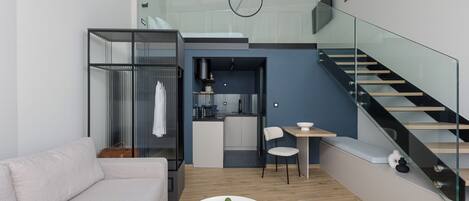 Executive Suite, Lake View | In-room safe, blackout drapes, soundproofing, iron/ironing board