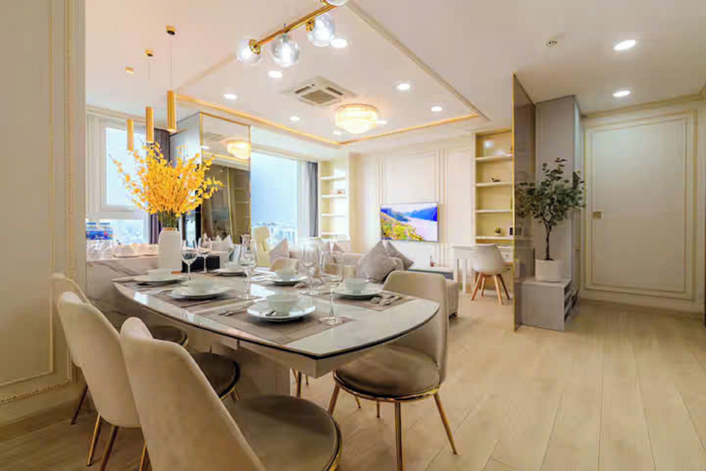 Phòng Suite dành cho gia đình, 3 phòng ngủ, quyền sử dụng Club Lounge, quang cảnh thành phố | Bộ trải giường bằng vải cotton Ai Cập, bộ đồ giường cao cấp 