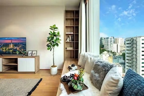 Suite presidencial, 2 habitaciones, vistas a la ciudad, junto a la piscina | Vistas desde la habitación