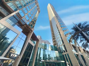 Exterior - 3BR Direct Access to Dubai Mall (Dubai)