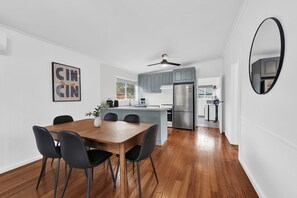 Dining - McCrae Memories by Ready Set Stay (McCrae)