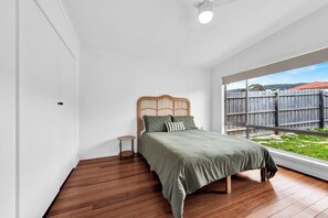 Iron/ironing board, free WiFi - McCrae Memories by Ready Set Stay (McCrae)