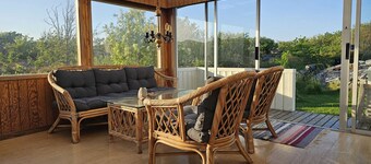 House near the sea and town centre in SkÀrhamn | SE0910707
