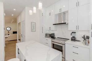 Microwave, oven, stovetop, dishwasher