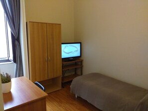 Habitación individual | Escritorio, espacio para trabajar con laptop y wifi gratis 