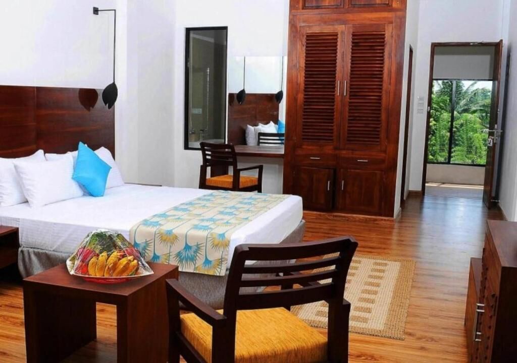 Deluxe Room | In-room safe, iron/ironing board, free WiFi, wheelchair access