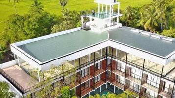 Utsikt mot landet från boendet