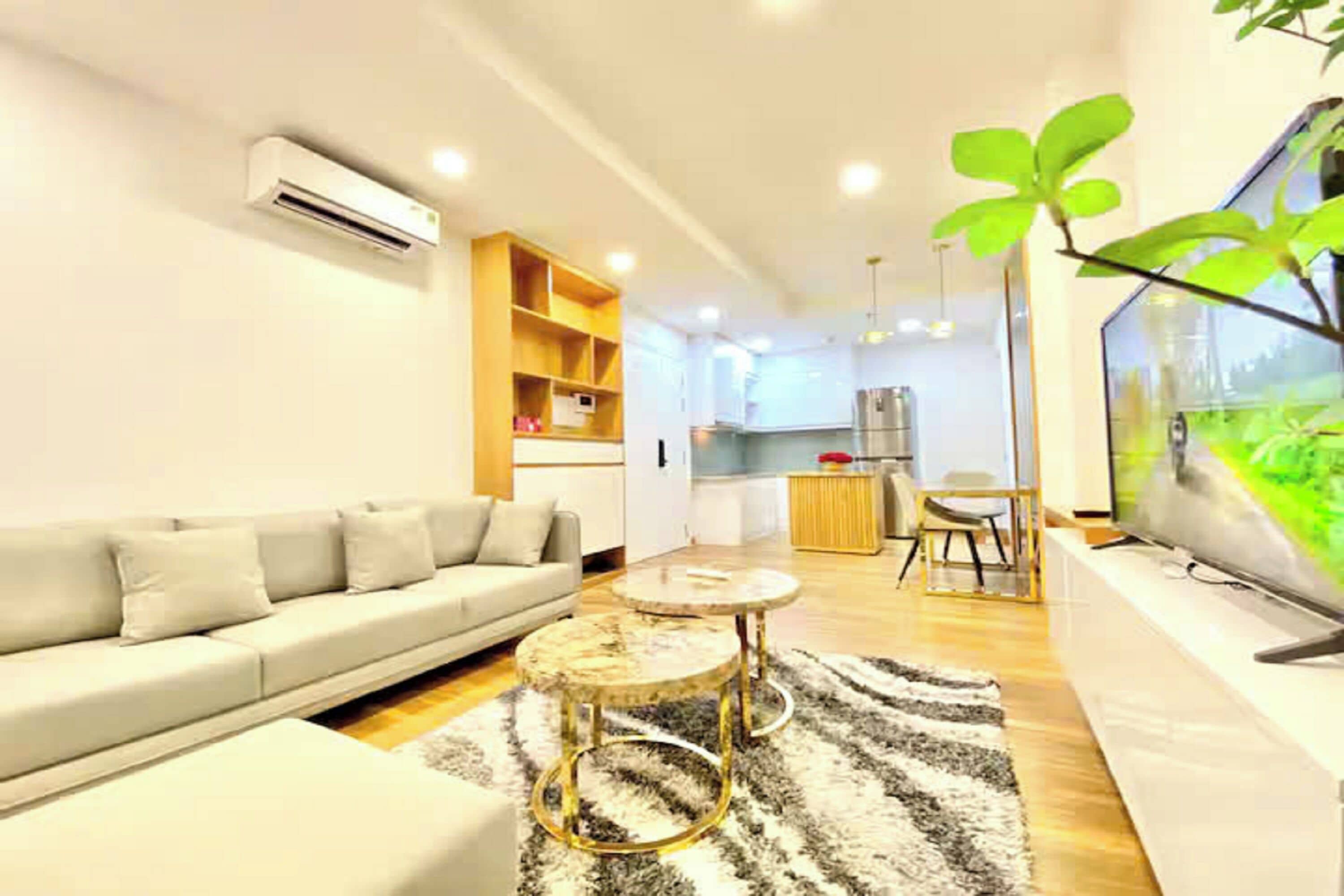 Royal Suite, 2 Bedrooms, Club lounge access, City View | Egyptian cotton sheets, premium bedding, down duvets