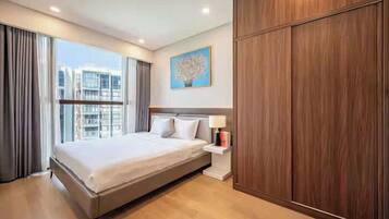 Egyptian cotton sheets, premium bedding, down duvets