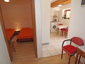 واي فاي وملاءات أسرّة