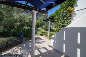 Outdoor dining - Complex 8 / Jasna 1- Valdarke (Veli Lošinj)