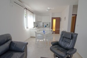 TV - Complex 8 / Jasna 1- Valdarke (Veli Lošinj)