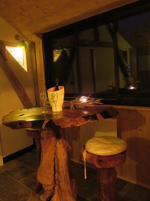 Superior Suite, Garden View | Living area - La linoterie Sauna privatif (Colembert)