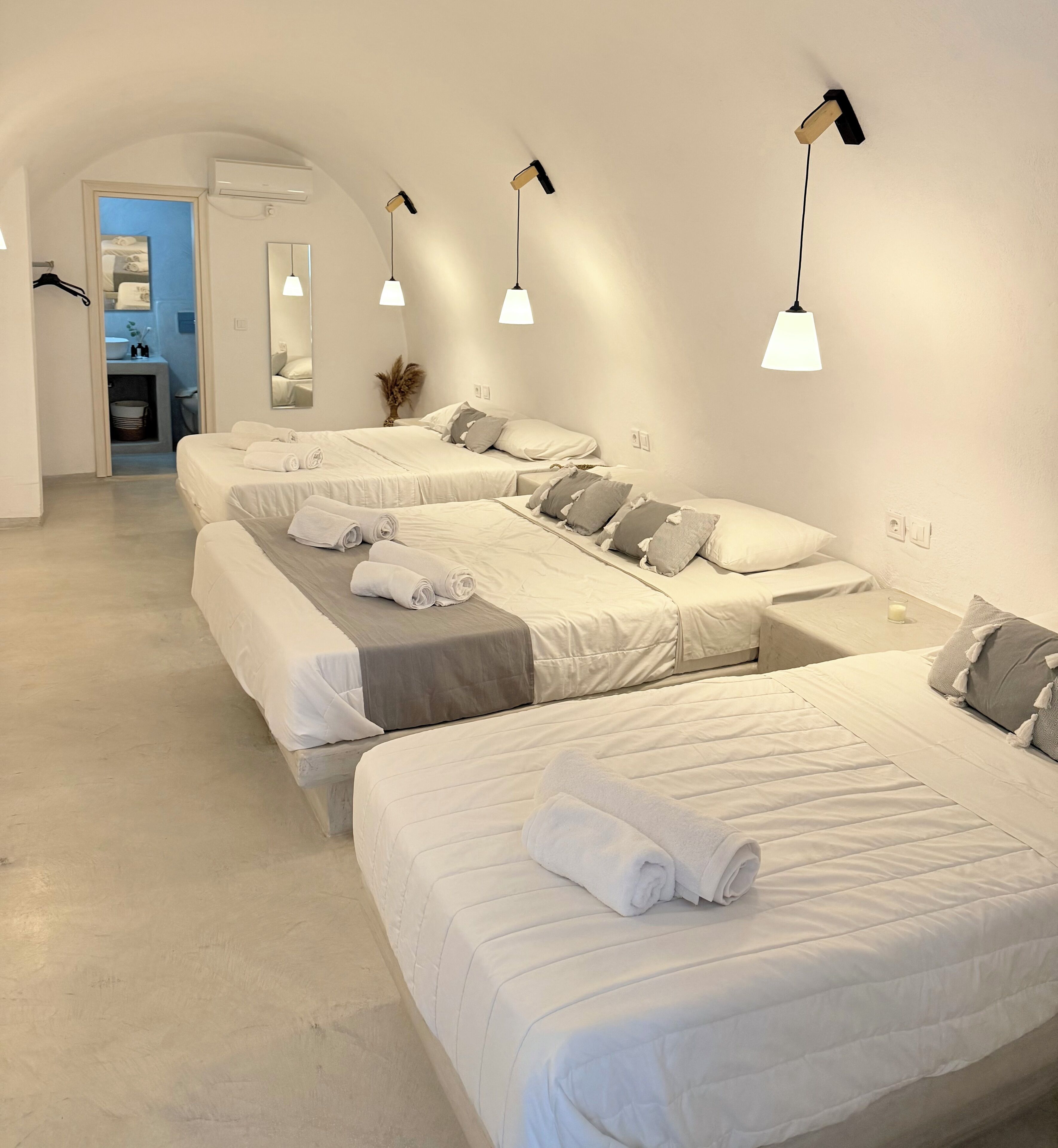 Familieværelse | Pengeskab på værelset, lydisolering, gratis Wi-Fi, sengetøj