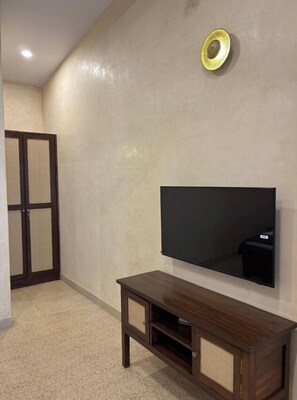 Deluxe Room | Free WiFi