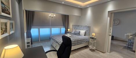 Iron/ironing board, free WiFi, bed sheets