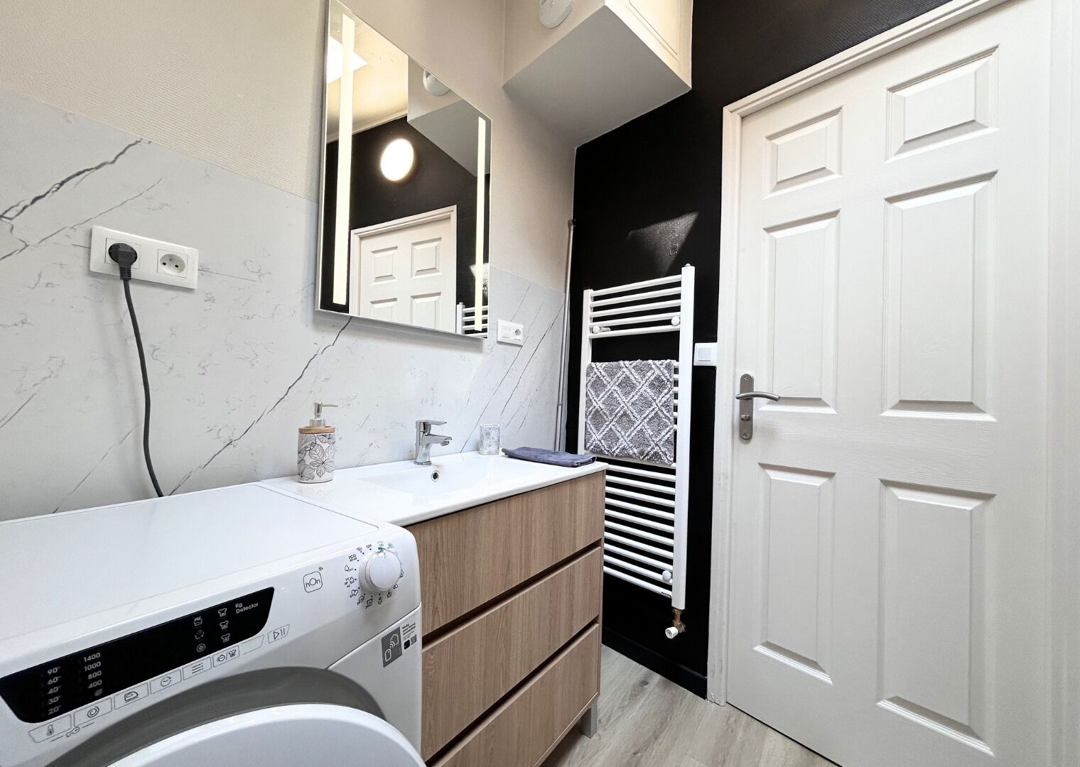 Nhà liên kế Tiêu chuẩn, 2 phòng ngủ, bếp | Phòng tắm