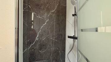 Standard Townhome, 2 Bedrooms, Kitchen | Bathroom