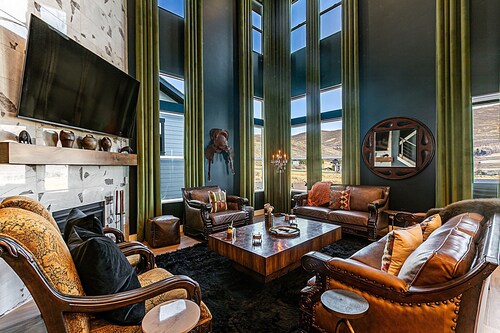 Western Mountain Getaway!  Exquisite Meet Elegance!