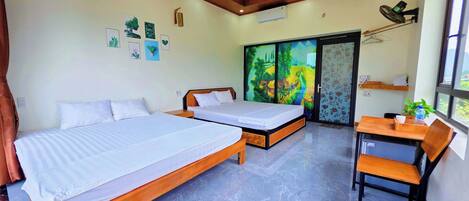 Family Room, Garden View | Desk, free WiFi