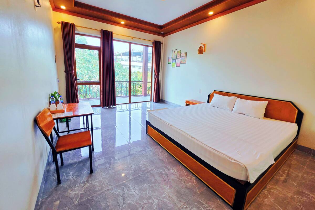 Basic Double Room, Garden View | Desk, free WiFi