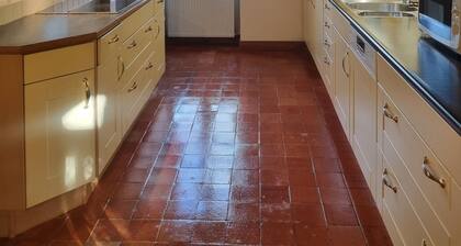 Domaine la tuilerie, heated pool, pets welcome, spacious grounds