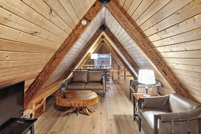Cozy A-Frame Cabin in Strawberry, AZ – Elk Views & Forest Serenity