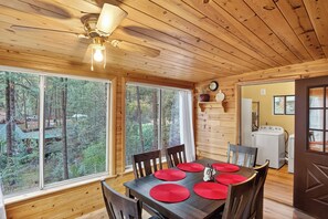 Dining - Cozy A-Frame Cabin in Strawberry, AZ – Elk Views & Forest Serenity (Strawberry)