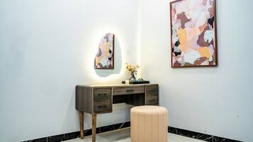 Superior Double Room | Desk, blackout drapes, soundproofing, iron/ironing board