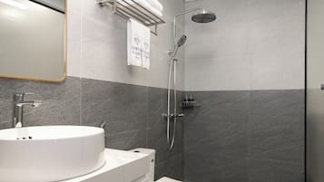 Superior Double Room | Bathroom
