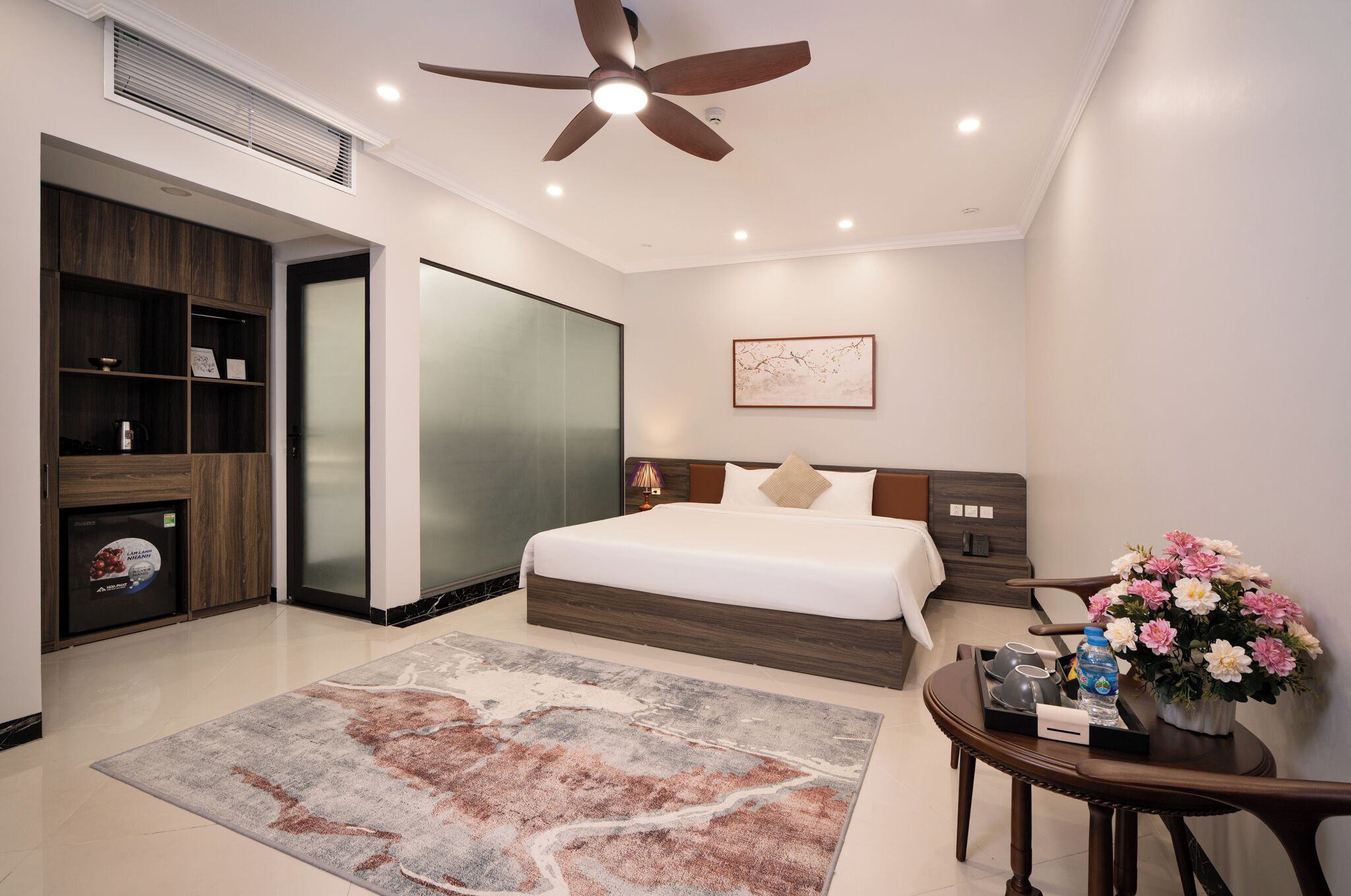 Superior Double Room | Desk, blackout drapes, soundproofing, iron/ironing board