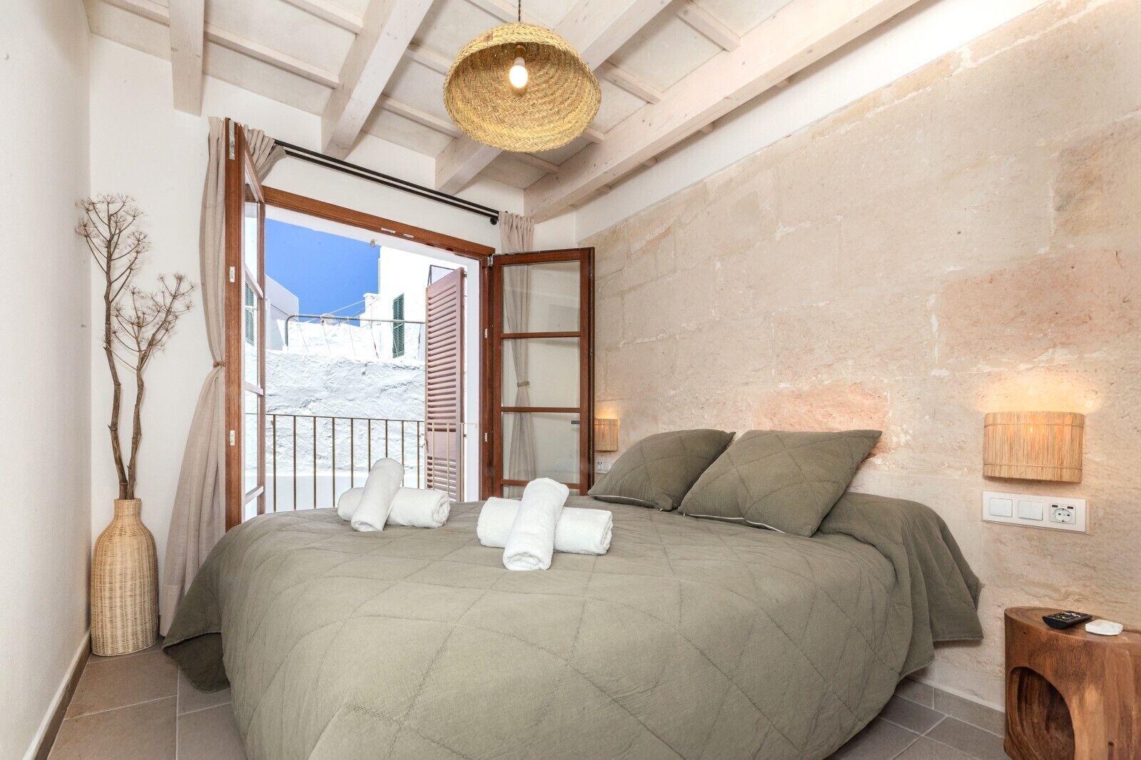 Standard Double Room | Free WiFi