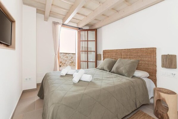 Free WiFi - SES SIS ROSES HOTEL (Ciutadella de Menorca)