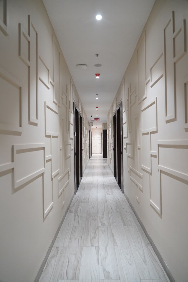 Lobby - Prince Diamond Boutique Hotel (Varanasi)