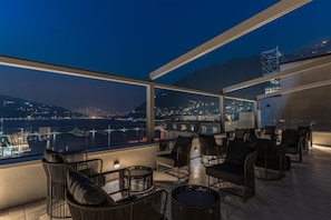 Rooftop bar - Palazzo San Gottardo Lake Como, a Radisson Collection (Como)