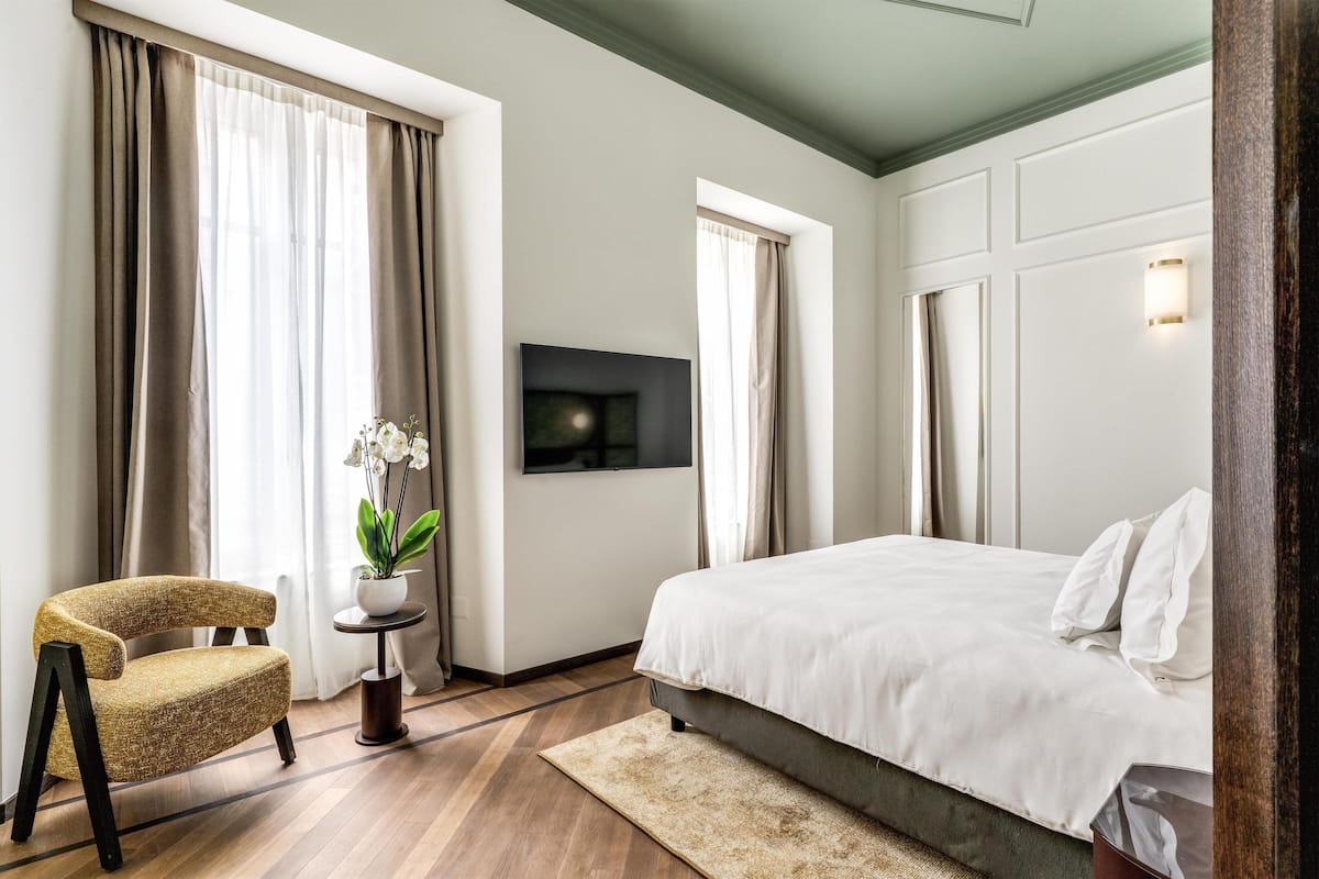 Sängtillbehör av högsta kvalitet, duntäcken, bäddmadrasser och minibar