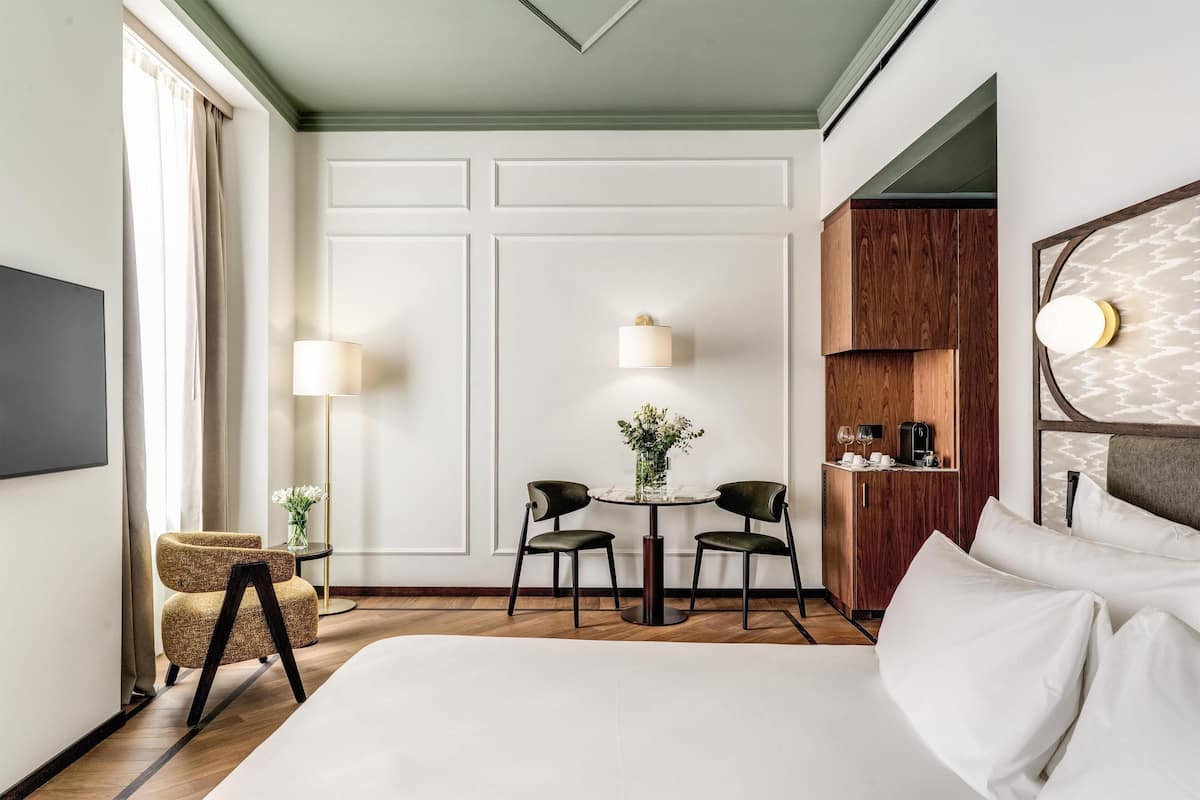 Superior Room (Collection)