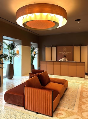 Lobby - Palazzo San Gottardo Lake Como, a Radisson Collection (Como)